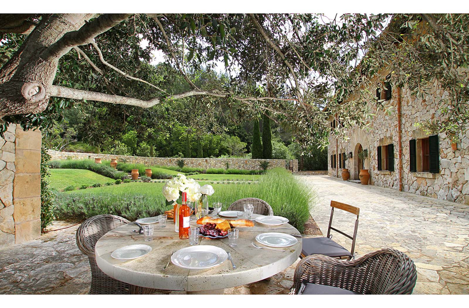 Dining table at Le Chardon - large luxury chalet